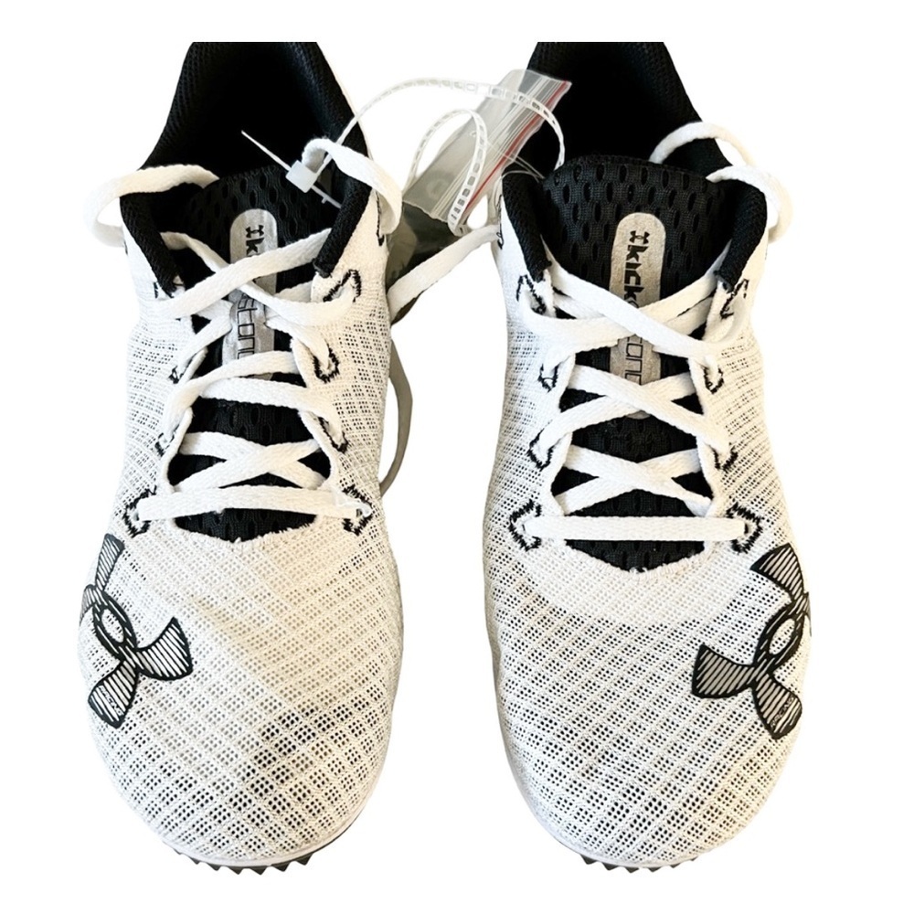 NWT: Under Armour Unisex Adult-Kick Distance 4 Track Spikes white M 10/ W 11.5